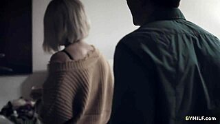 Yo, Kit Mercer lends a hand to her stepson! 😜