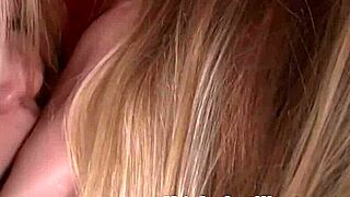 Australian babe masturbates in hd