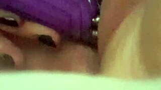 BBW Inserts Toys into Wet Pussy