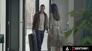 Sexy Babe Alyssa Bounty Gets Her Tight Pussy Fucked Hard