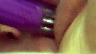 BBW Inserts Toys into Wet Pussy