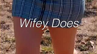 Milf Flashes Her Shaved Pussy in Public Skirt 😈