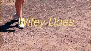 Milf Flashes Her Shaved Pussy in Public Skirt 😈