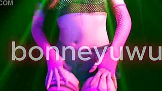 Bonneyuwu Twerks Tight Body in Argentina Dance Clip