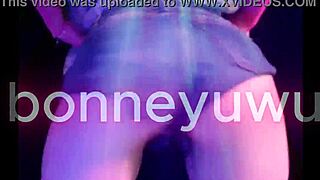 Bonneyuwu Twerks Tight Body in Argentina Dance Clip