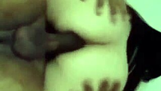 esposa pede pro marido corno filmar ela sendo gozada no cu.