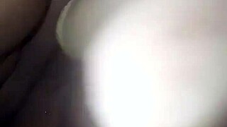 Ela Insaciável Masturbates In Voyeur Solo