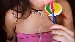 Bonneyuwu sucking lollipop in cute teen scene