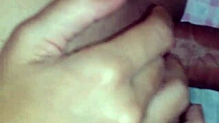 Gozei na siririca esfregando o pau no cu
