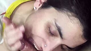 I licked cum from fingas