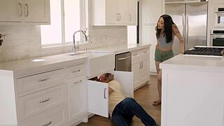 I see vanessa sky get fucked doggystle