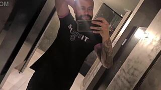 My wife loves cuckolding me at the swing house.