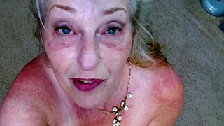 Curvy mature American Dawn slept in sexy teddy, masturbated to orgasm with hairy pussy, then mailed it away. 😏