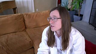 Aubree Valentine as Wonder Woman Uses Lasso for Rough Cunilingus and Blowjob