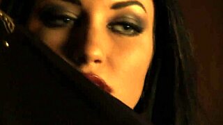 i think this sexy brunette indian milf has a body made for love, wow!