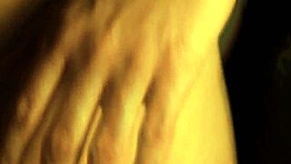 i think this sexy brunette indian milf has a body made for love, wow!