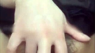 Watch this teen girl give chinese blowjob?