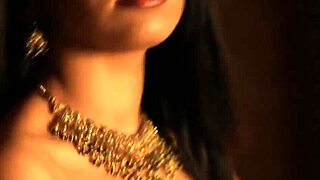 i think this sexy brunette indian milf has a body made for love, wow!