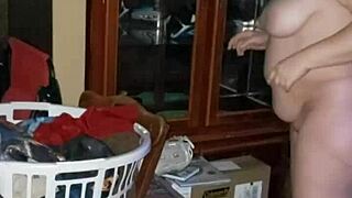 i cumming on and in my wifes pussy on the table, oh god