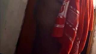 I Just Got Out Of The Shower With Wet Pussy