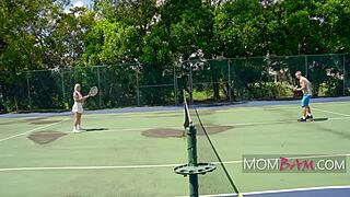Tennis court cougar catch - melanie monroe oliver 😍