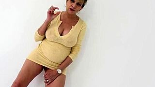 Busty Mature Lady Sonia Talks Dirty While Jerking Off In Heels!