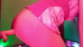 i am maddy diamond, skinny latina tranny, puttin anal eggs in my ass wit toys