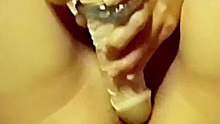 Jovencita Uses Huge Dildo And Toys For Cum Play