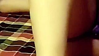 Jovencita Uses Huge Dildo And Toys For Cum Play