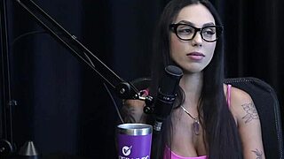 Foi Hackeada Gravou Com Maximo Garcia Criou O Curso E Deu Dicas Para A Sentada E Se Descobriu Exibisionista - Didy Reis Watch On Sheer Red