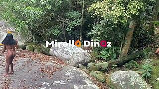 A India Nicolly Was Distracted When She Was Surprised By The Indigenous Man Passing By In The Amazon Forest Right Then. 😲