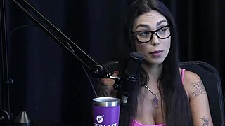 Foi Hackeada Gravou Com Maximo Garcia Criou O Curso E Deu Dicas Para A Sentada E Se Descobriu Exibisionista - Didy Reis Watch On Sheer Red