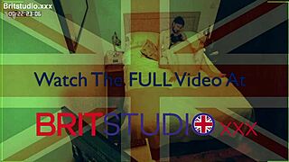 Voyeur Couple Fucking In Airbnb!