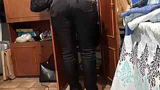 while stepmom cleans closet, girlfriend licks pussy in pov cunilingus with brunette friend