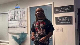 The lucky delivery guy says, 'this is the best tip ever!'