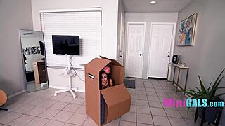 i chase that hot dilf and he pounds my petite teen body hard