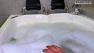 Wet Jacuzzi Date With Beautiful Big Ass Busty Colombian Devil Khloee 😈