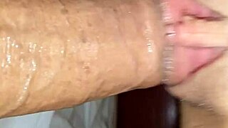 sexy flaquita girl in casual chat