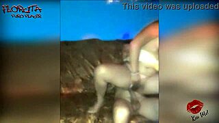 Le Gusta Chuparme Las Tetas Mientras Me Monto