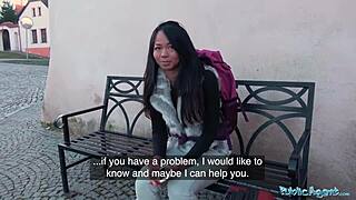 Public agent assists stranded Thai person helped by stranger