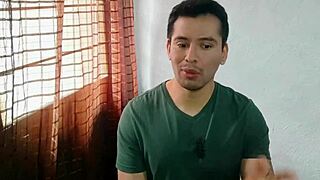 i got penetrated by bisexual taxi driver while my girlfriend watched