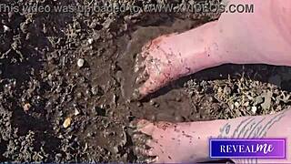 Milf Sucks Sexy Toes In Shower!