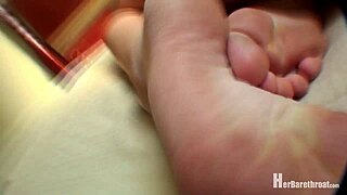 lilly shows her pointed toes and feet while pregnant