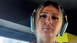 She trains in a thong bikini at the gym, guest films her wet pussy and masturbates to her torn ass.