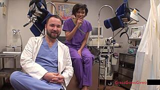 why is nurse jackie banes in latex gloves and heels spreading her ass and small tits for the patient in the hospital?