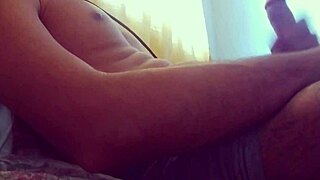 Um Compilado De Duas Masturbações Com Muita Porra E Forte Orgasmo