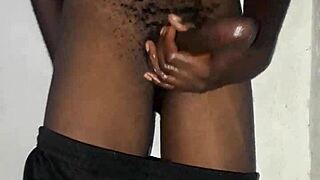 Kenyan monster cock wank on homemade camera