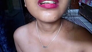 Indian Hot Bhabhi Fingering Chut Release