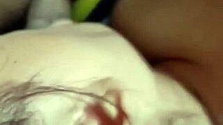 indonesian milf takes anal and blowjob from big cock with squirting and cum on tits. bokep indonesia jangan lama lama nanti suamiku datang.