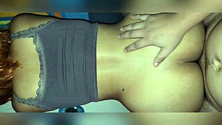 Single mom fucked while kids play 😏